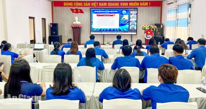 Quang cảnh hội nghị tại điểm cầu tỉnh An Giang.