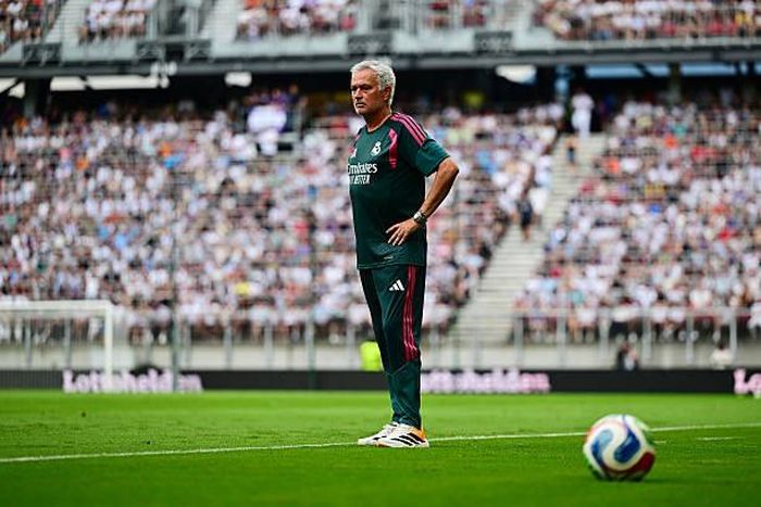 Mourinho cần tạo ra một hệ thống hỗ trợ Bellingham hiệu quả. Ảnh: Getty.