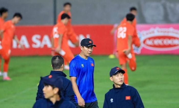 Việt Nam phải làm khách ở trận bán kết lượt đi. Ảnh: VFF.