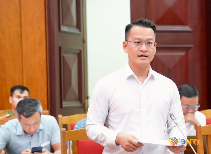 Lãnh đạo Ban Tuyên giáo và Dân vận Thành ủy phát biểu ý kiến tham luận. Ảnh: T.CÔNG
