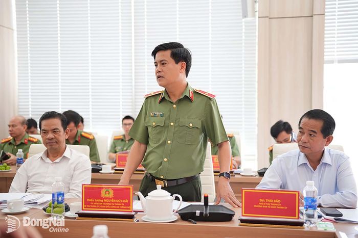 Thiếu tướng Nguyễn Đức Hải, Ủy viên Ban Thường vụ Thành ủy, Bí thư Đảng ủy, Giám đốc Công an thành phố phát biểu tại buổi làm việc. Ảnh: T.V