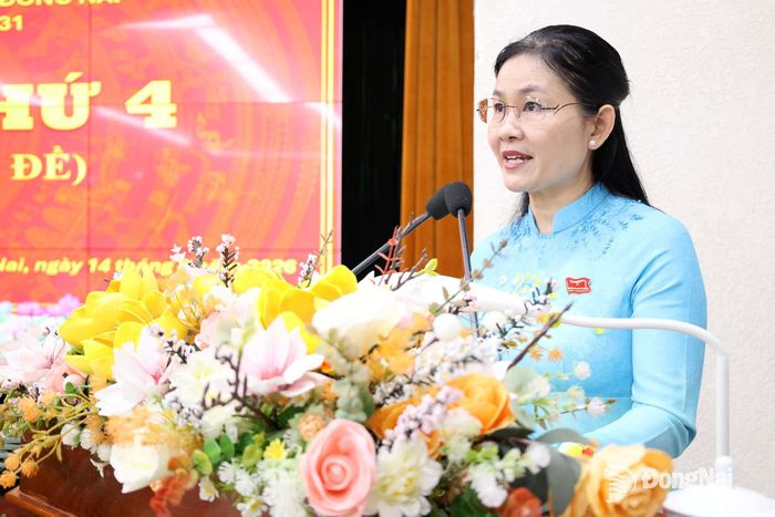 Ủy viên Trung ương Đảng, Phó Bí thư Thường trực Thành ủy, Chủ tịch HĐND thành phố Tôn Ngọc Hạnh phát biểu khai mạc kỳ họp. Ảnh: Hồ Thảo
