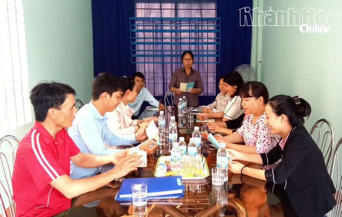 Các cấp hội phụ nữ tuyên truyền phòng, chống mại dâm ở cơ sở.