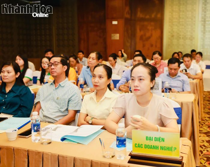 Học viên tham gia hội nghị tập huấn.