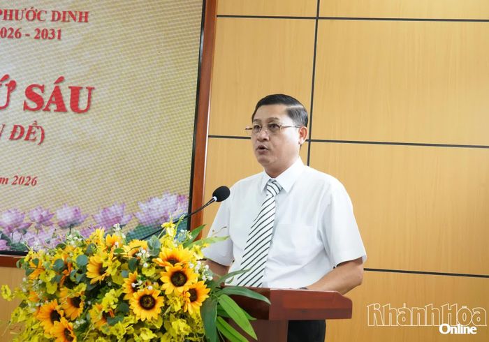 Ông Nguyễn Minh Tuấn phát biểu nhận nhiệm vụ.