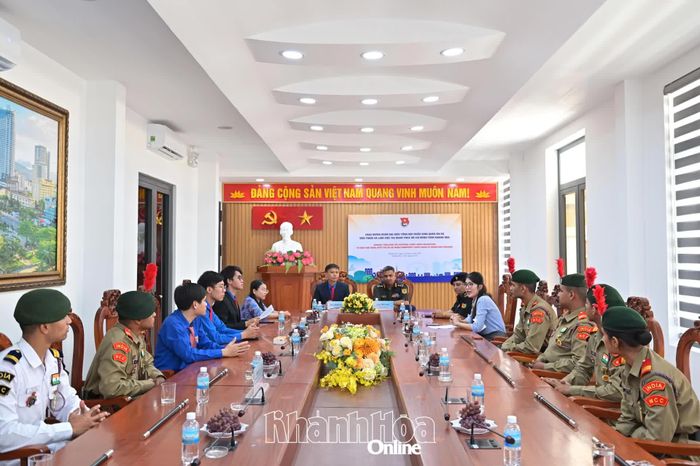 Quang cảnh buổi tiếp.