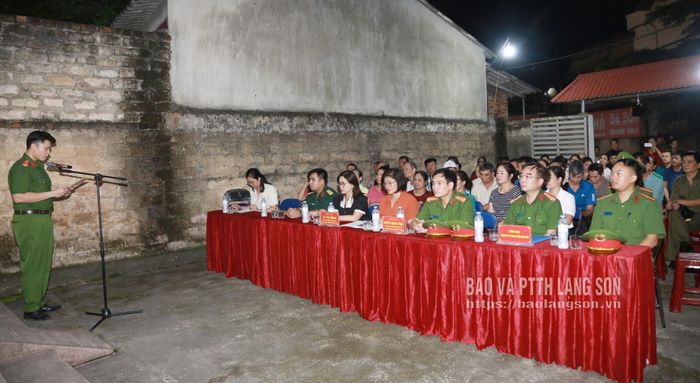 Các đại biểu dự buổi lễ
