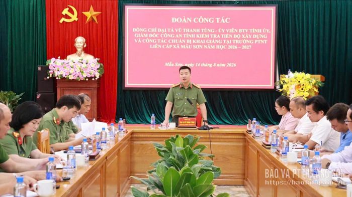 Đồng chí Đại tá Vũ Thanh Tùng, Giám đốc Công an tỉnh kết luận buổi làm việc