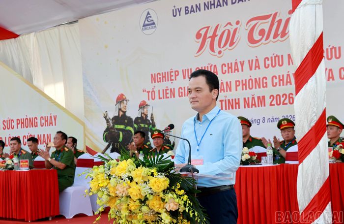 Đồng chí Giàng Quốc Hưng - Ủy viên Ban Thường vụ Tỉnh ủy, Phó Chủ tịch UBND tỉnh phát biểu chỉ đạo tại hội thi.