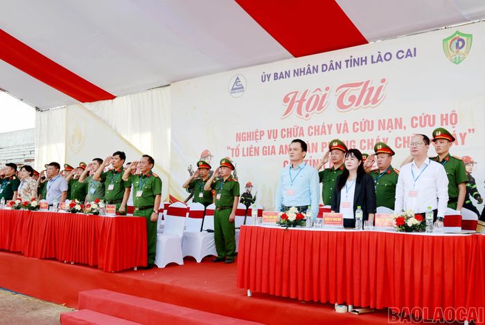 Các đại biểu tham dự hội thi.
