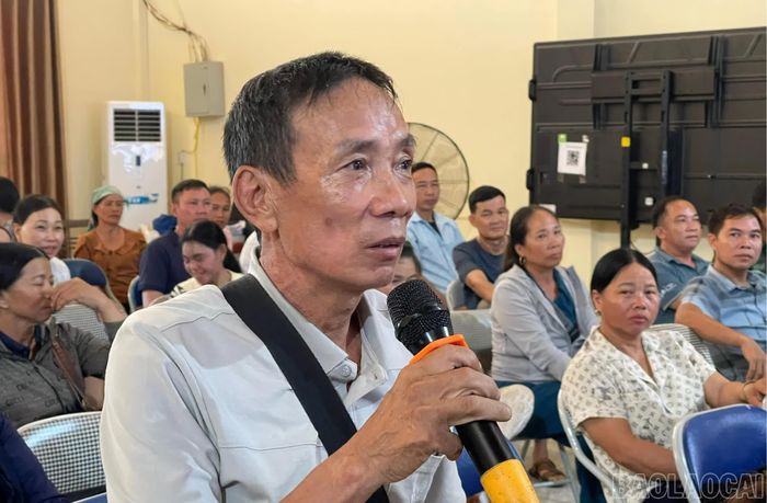 Đại diện người dân phát biểu ý kiến tại hội nghị.