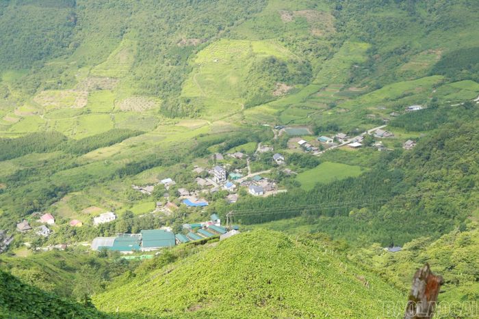 Bản làng người Dao, người Mông ở Can Hồ mang diện mạo mới.