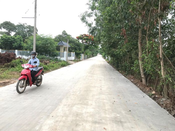 Tuyến đường thảm bê tông thôn Tân Mỹ, xã Sơn Mỹ