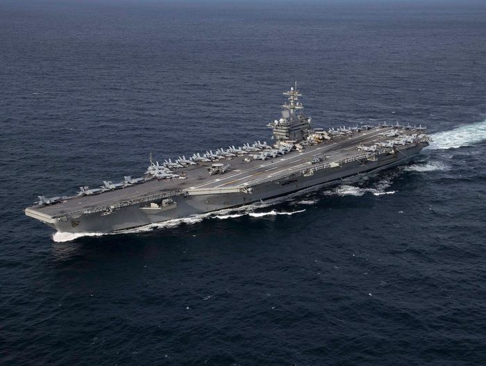 Tàu sân bay USS Abraham Lincoln. Ảnh: US Navy