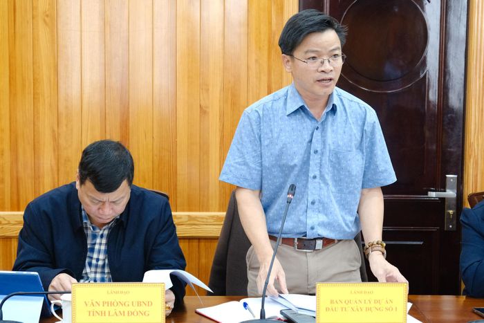 Ông Trần Văn Hiệp, Quyền Giám đốc Ban Quản lý dự án Đầu tư xây dựng số 1 Lâm Đồng phát biểu tại buổi làm việc