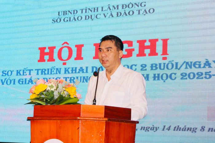 Ông Phan Thanh Hải, Phó Giám đốc Sở Giáo dục và Đào tạo phát biểu