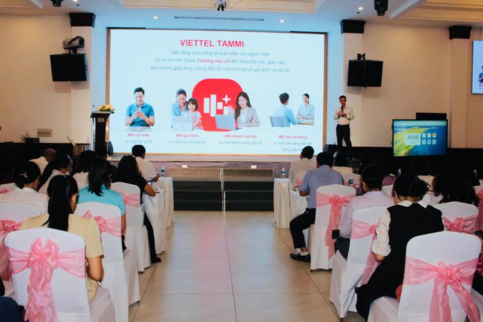 Các đại biểu được tiếp cận nhiều chuyên đề