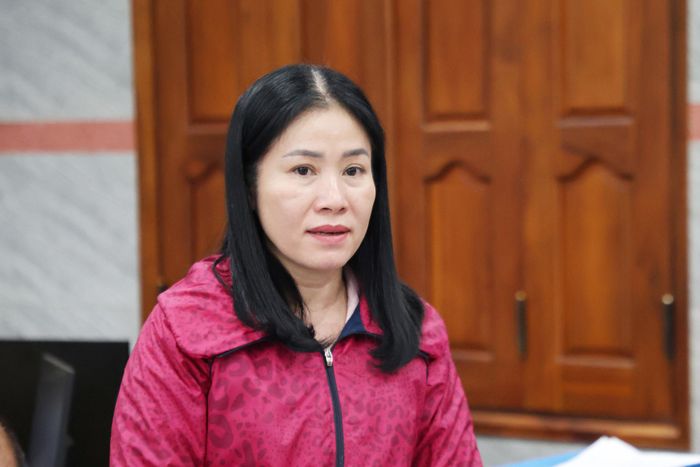 Giám đốc Sở Giáo dục và Đào tạo Lâm Đồng Lê Thị Bích Liên báo cáo công tác chuẩn bị năm học mới
