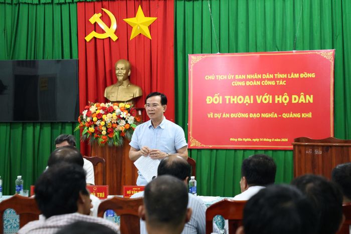 Đồng chí Hồ Văn Mười mong muốn người dân đồng hành cùng chính quyền, sớm đưa đường Đạo Nghĩa - Quảng Khê về đích