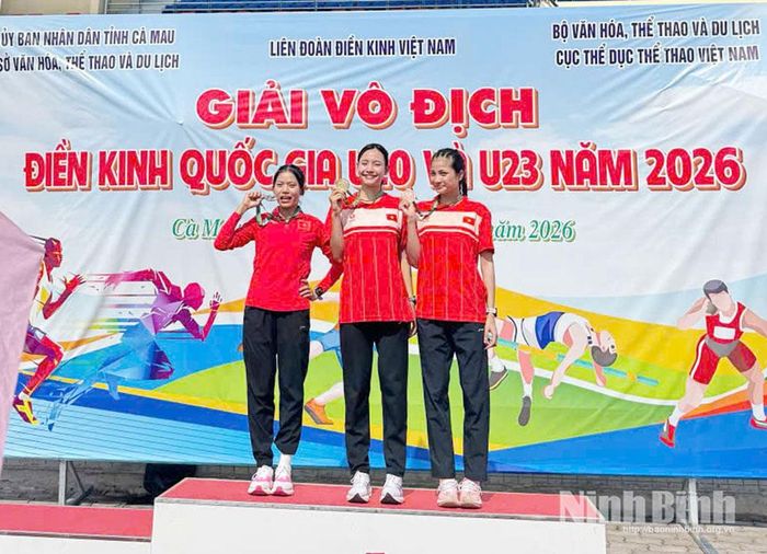 VĐV Nguyễn Khánh Linh đoạt Huy chương Vàng nội dung chạy 1.500m U23.