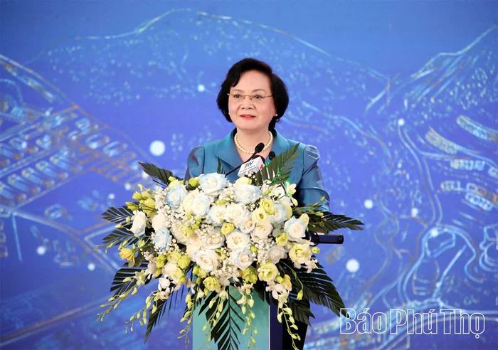 Bí thư Trung ương Đảng, Phó Thủ tướng Chính phủ Phạm Thị Thanh Trà phát biểu tại lễ khởi công.