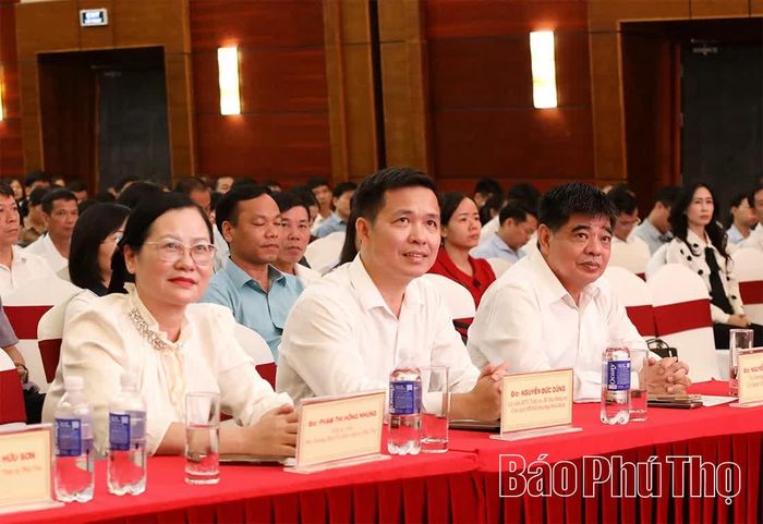 Các đại biểu dự lễ bế mạc lớp tập huấn.