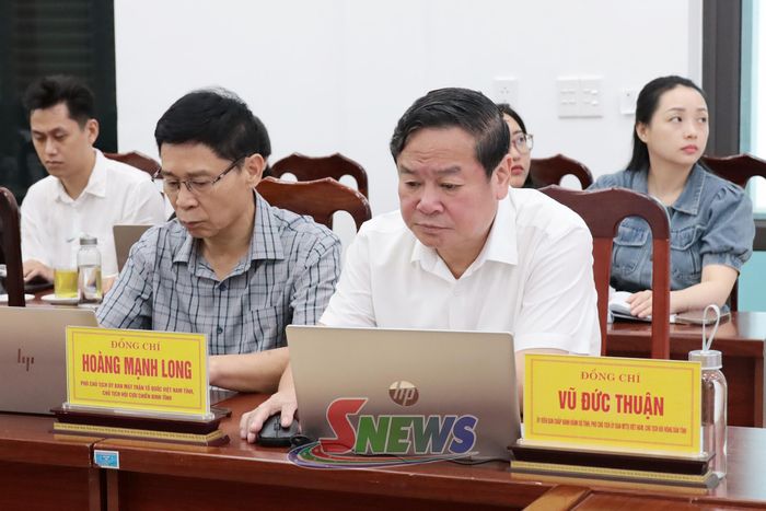 Lãnh đạo Uỷ ban MTTQ Việt Nam tỉnh tham dự hội nghị.