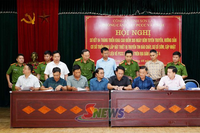 Ký cam kết triển khai lắp đặt thiết bị truyền tin báo cháy và cập nhật dữ liệu về phòng cháy, chữa cháy và cứu nạn cứu hộ tại khu vực Mai Sơn.