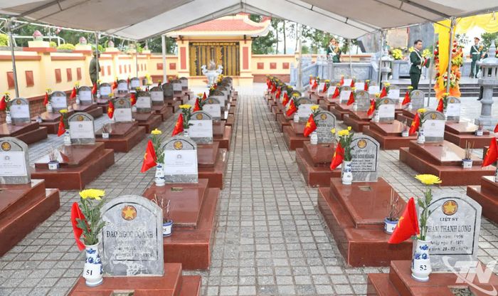Nghĩa trang Liệt sĩ xã Mỹ Yên có 78 ngôi mộ chưa xác định được danh tính.