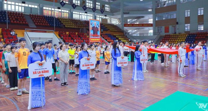 Gần 100 vận động viên đến từ địa phương trong tỉnh tham gia Giải.