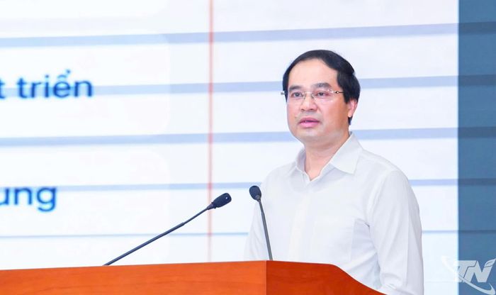 Đồng chí Bí thư Tỉnh ủy Trịnh Xuân Trường trực tiếp truyền đạt 2 chuyên đề.