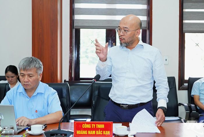 Đại diện doanh nghiệp phát biểu tại buổi làm việc.
