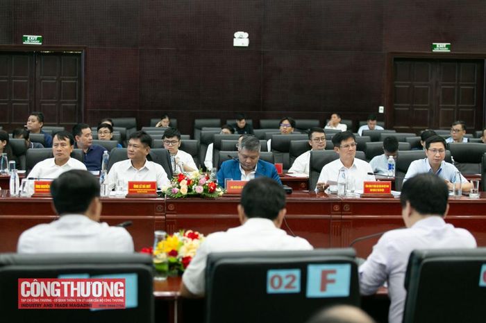 Các đại biểu tham dự Hội thảo.