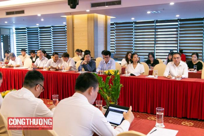 Các đại biểu tham dự Hội thảo.