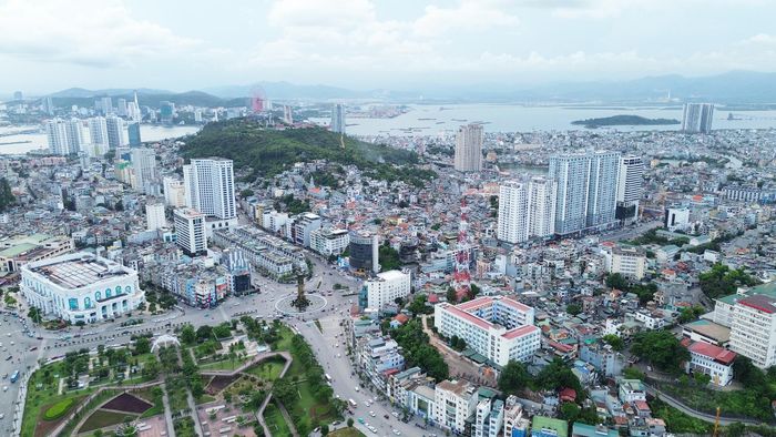 Mô hình chính quyền địa phương hai cấp tạo nền tảng mở rộng không gian, nâng cao hiệu quả quản trị và phát triển các đô thị lớn. Ảnh: Văn Đạt.