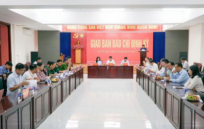 Quang cảnh Hội nghị giao ban báo chí tỉnh An Giang tháng 8/2026.