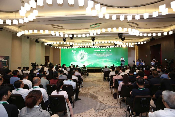 Toàn cảnh Diễn đàn Carbon Việt Nam 2026 "Từ chính sách đến hành động".