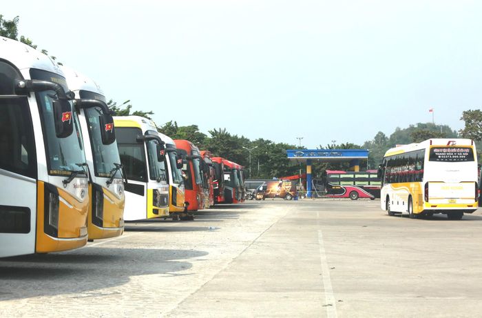 Hạ tầng bến xe ở Thanh Hóa đáp ứng các tiêu chí công bố, có khu vực đỗ xe, luồng ra, vào bến thông thoáng.