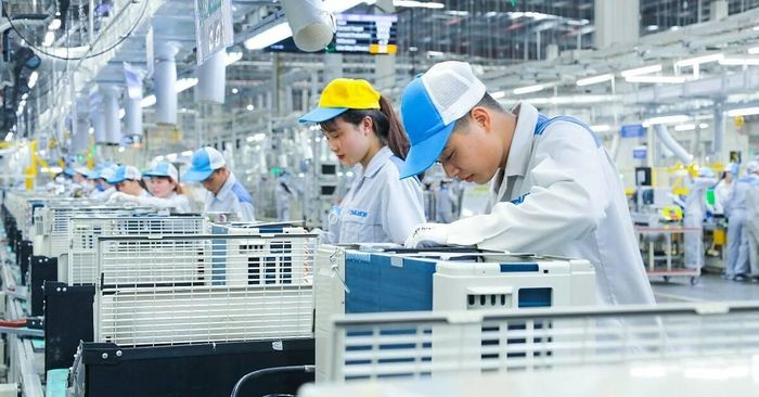 Việt Nam đặt mục tiêu tiết kiệm từ 8-10% tổng tiêu thụ điện giai đoạn 2019-2030. Nguồn: EVN
