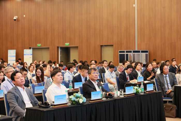 Các đại biểu tham dự diễn đàn. Ảnh: T. Thảo