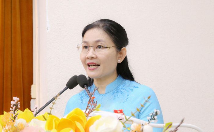 Chủ tịch HĐND TP. Đồng Nai Tôn Ngọc Hạnh phát biểu khai mạc kỳ họp. Ảnh: Văn Dũng