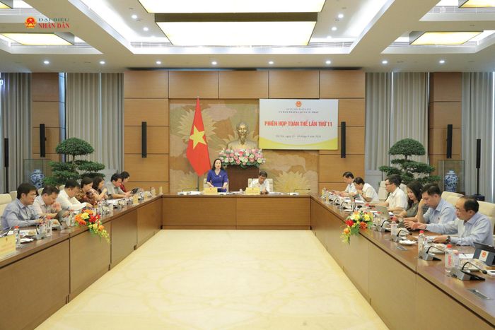 Toàn cảnh phiên họp