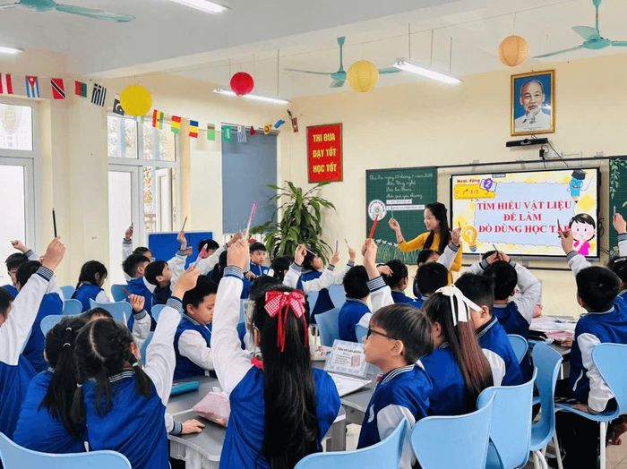 Hà Nội xác định việc sắp xếp mạng lưới trường học là bước đi chiến lược nhằm chuyển đổi từ tư duy "quản lý giáo dục" sang "quản trị phát triển giáo dục", lấy người học làm trung tâm và nâng cao hiệu quả sử dụng các nguồn lực.
