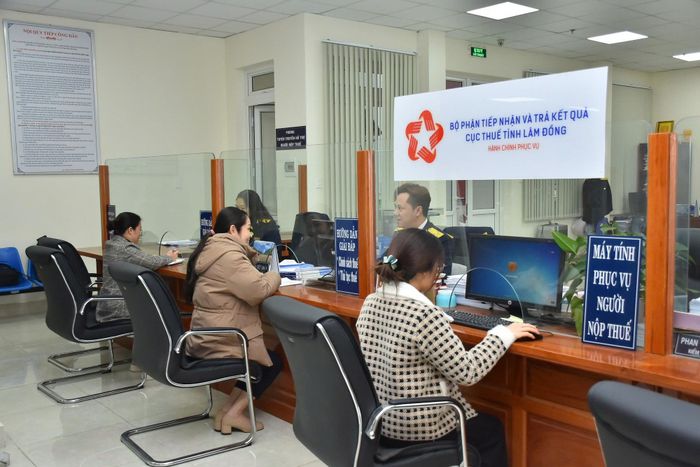Tăng cường ứng dụng công nghệ, khai thác và liên thông dữ liệu, đơn giản hóa hồ sơ, thủ tục, rút ngắn thời gian giải quyết và tạo thuận lợi hơn cho NNT trong quá trình thực hiện nghĩa vụ thuế. Ảnh: Trung Kiên