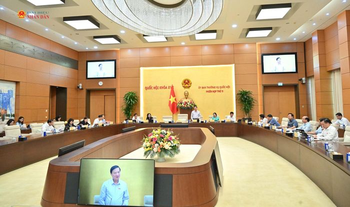 Toàn cảnh phiên họp