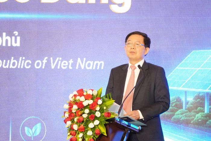 Phó Thủ tướng Chính phủ Hồ Quốc Dũng phát biểu tại diễn đàn. Ảnh: Thạc Hiếu