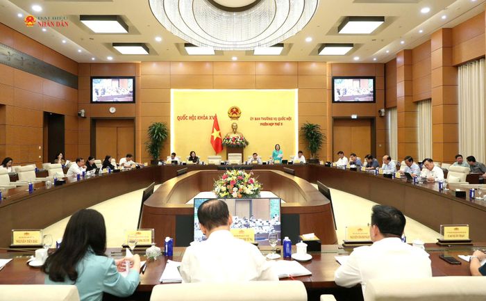 Toàn cảnh phiên họp
