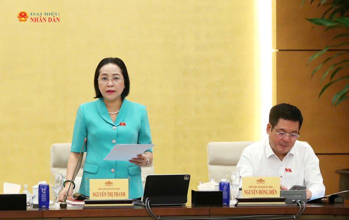 Phó Chủ tịch Quốc hội Nguyễn Thị Thanh điều hành phiên họp
