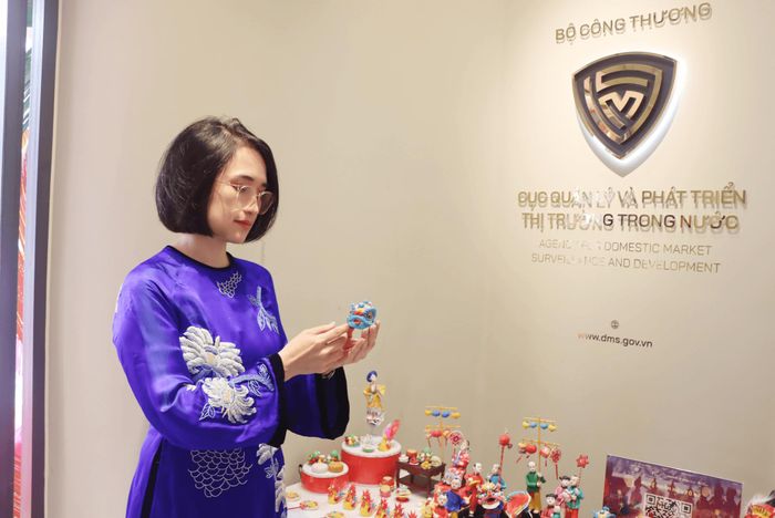 Bà Nguyễn Hồng Trang, Phó Chủ tịch UBND phường Hoàn Kiếm.