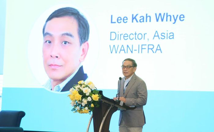 Giám đốc Khu vực châu Á của WAN-IFRA Lee Kah Whye phát biểu tại diễn đàn.